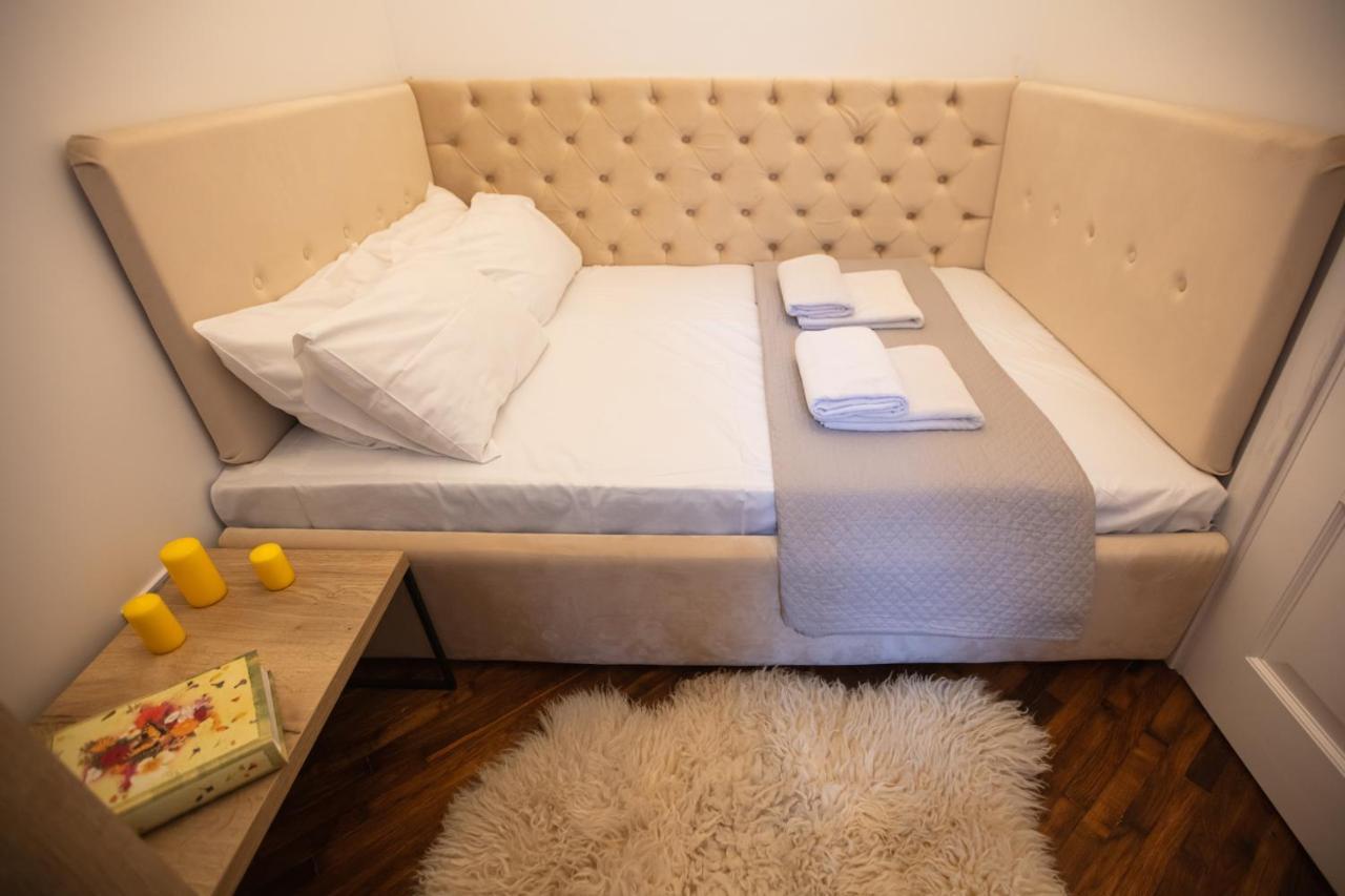 Friends House- Сучасні Апартаменти В Центрі Львова Esterno foto