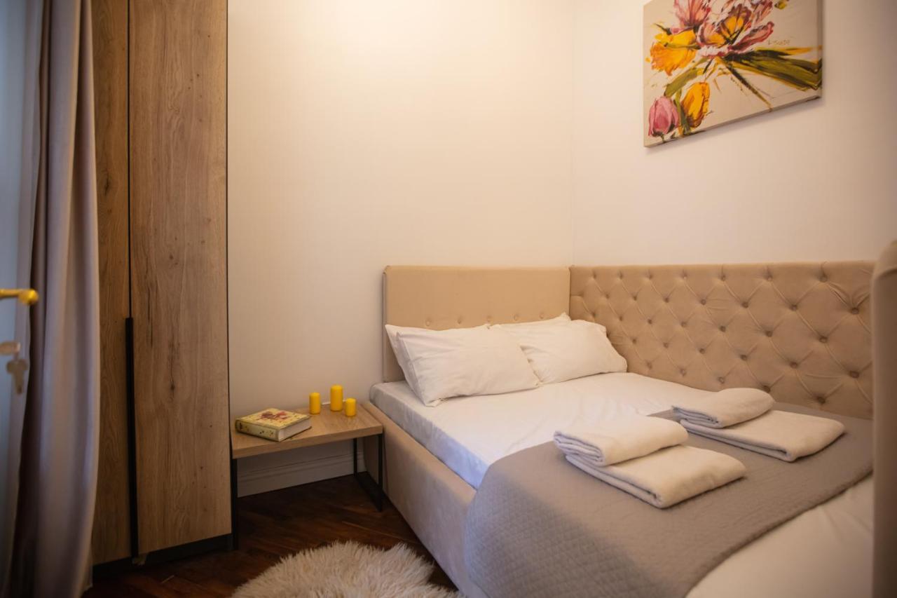 Friends House- Сучасні Апартаменти В Центрі Львова Esterno foto