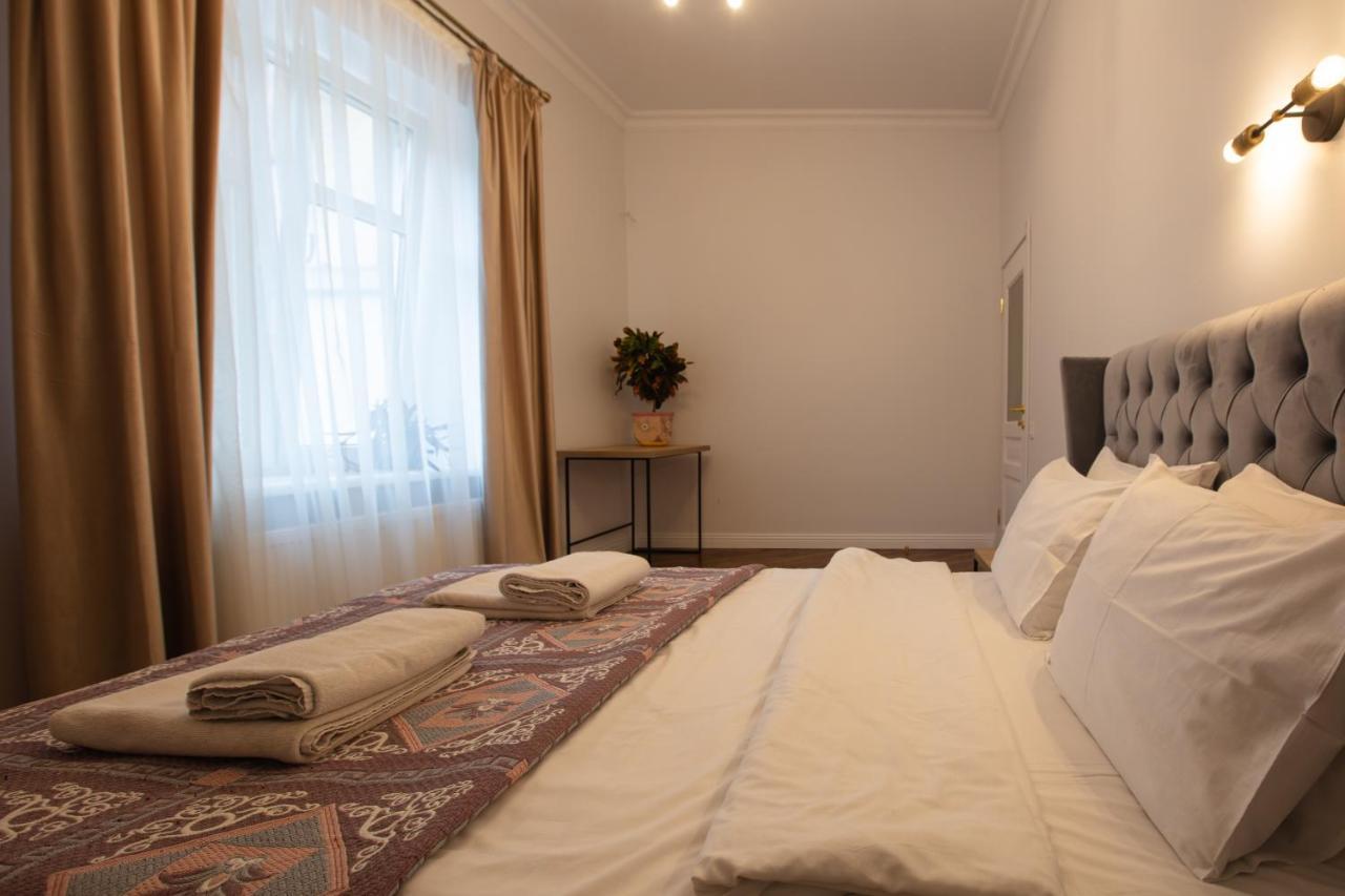 Friends House- Сучасні Апартаменти В Центрі Львова Esterno foto